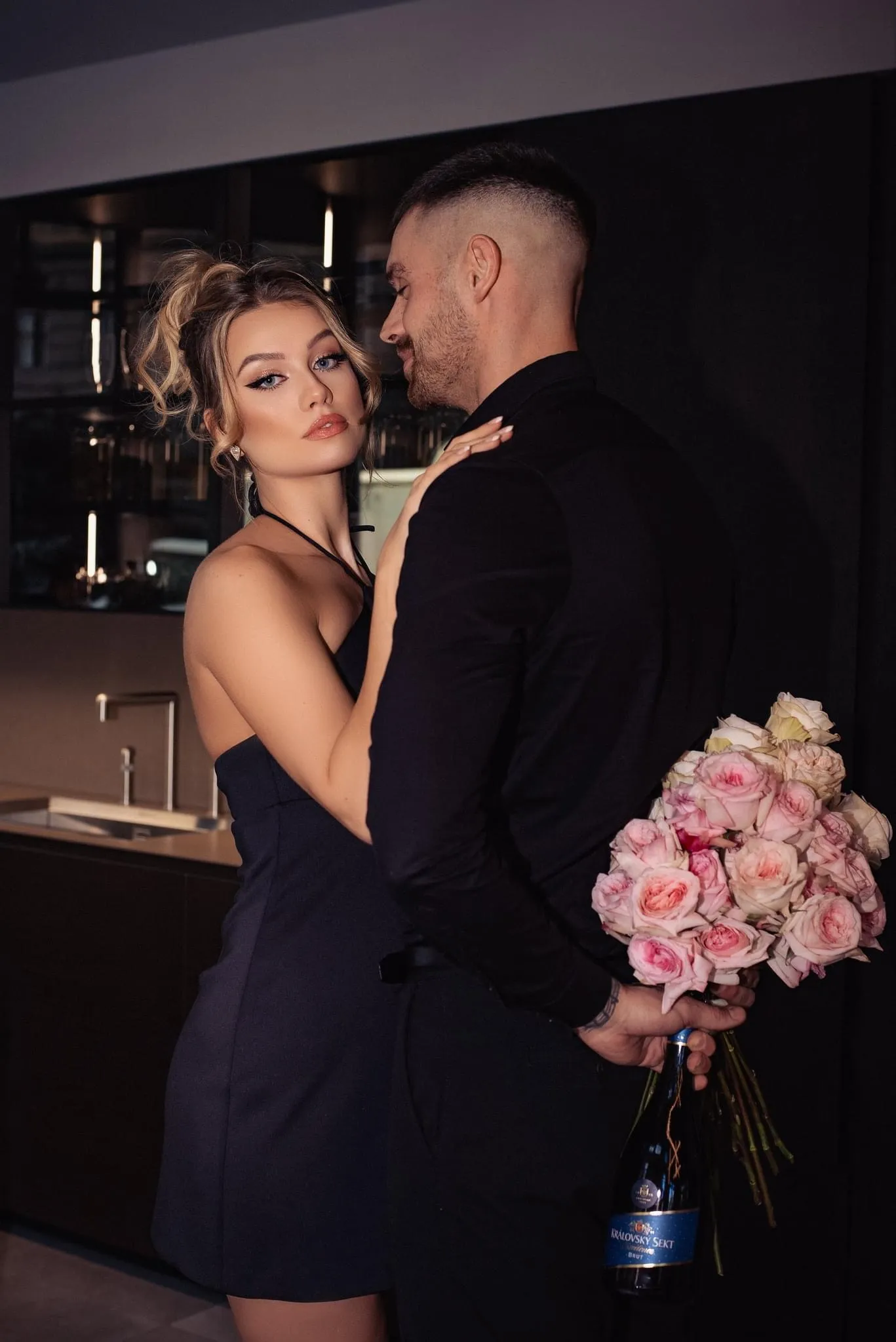 Dinner date companion for solo travelers